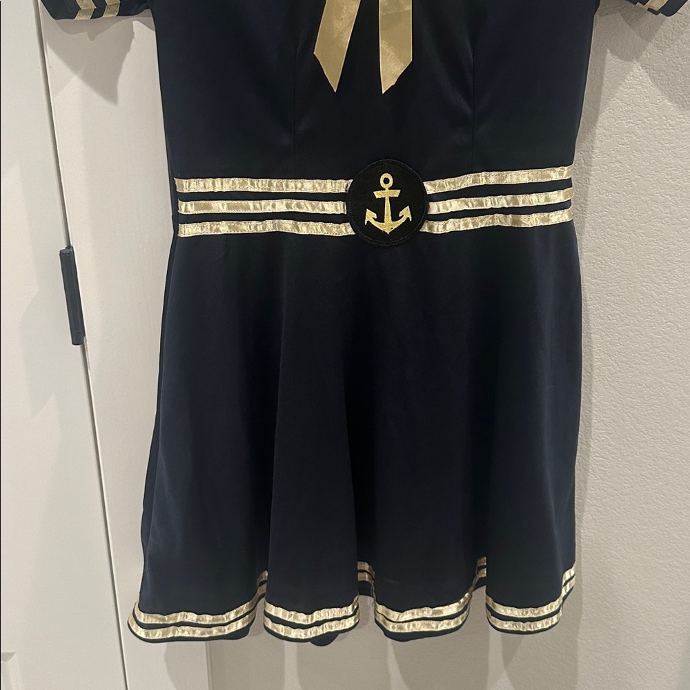 EUC Women’s Size M Medium Patriotic Navy Sailor Halloween Costume Pin-Up Dress - Picture 9 of 12